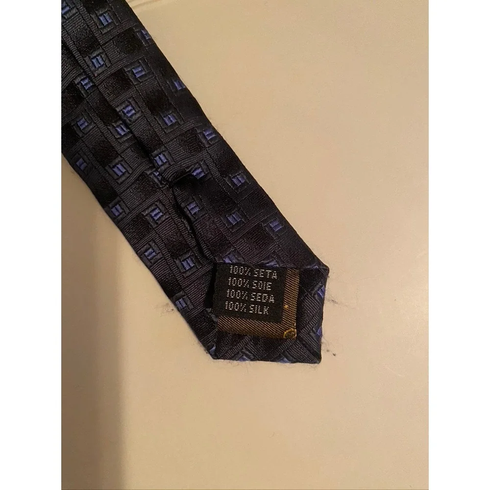 Roberto Villini Collezione Navy Blue Black Geometric Silk Hand Made Necktie